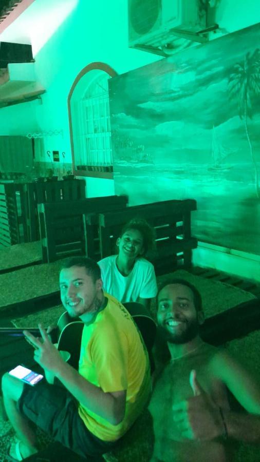 "Le Chat Qui Peche" Hostel A 150 Metros Da Praia De Pajucara Maceió Esterno foto